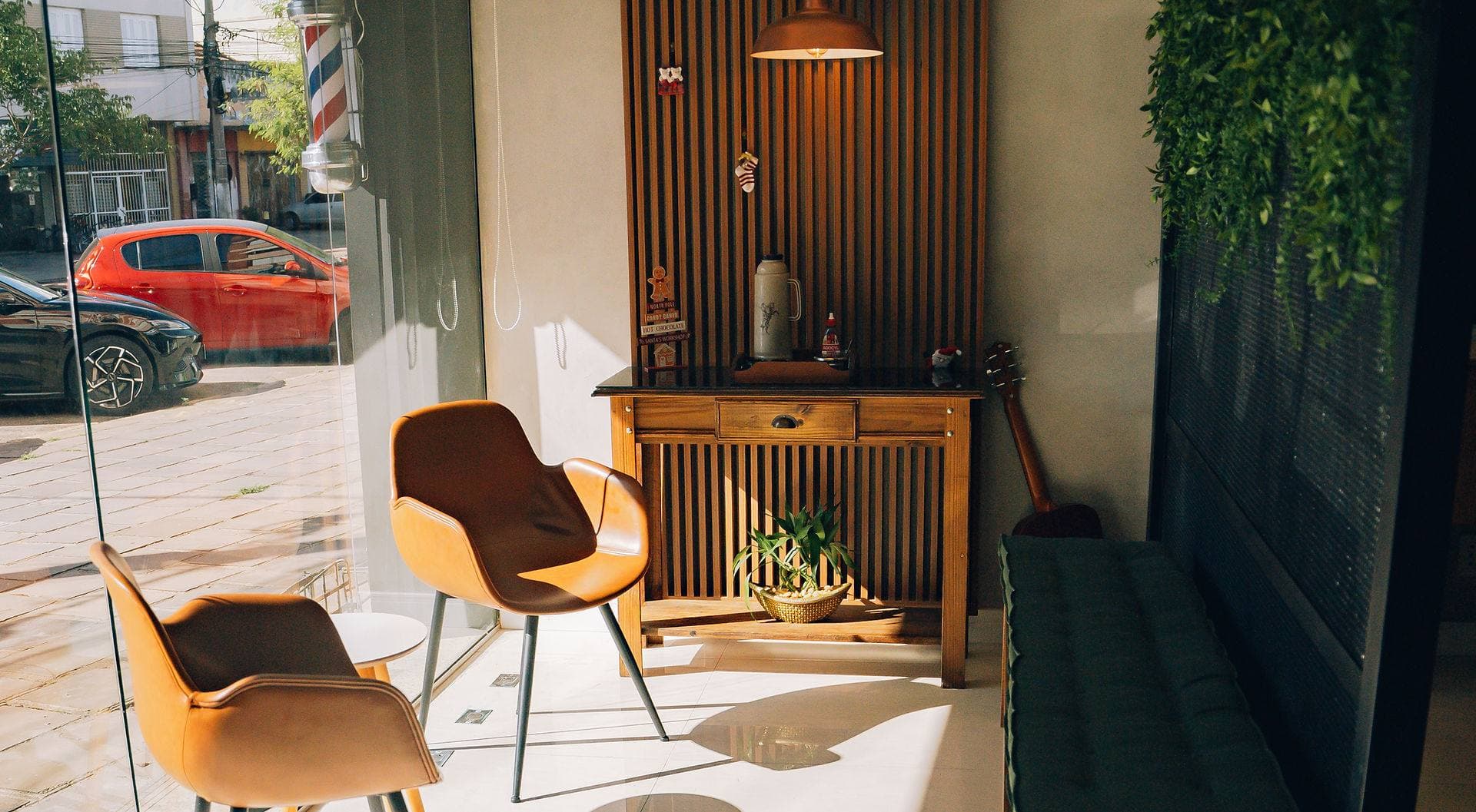 Interior da Reizor Barber Club
